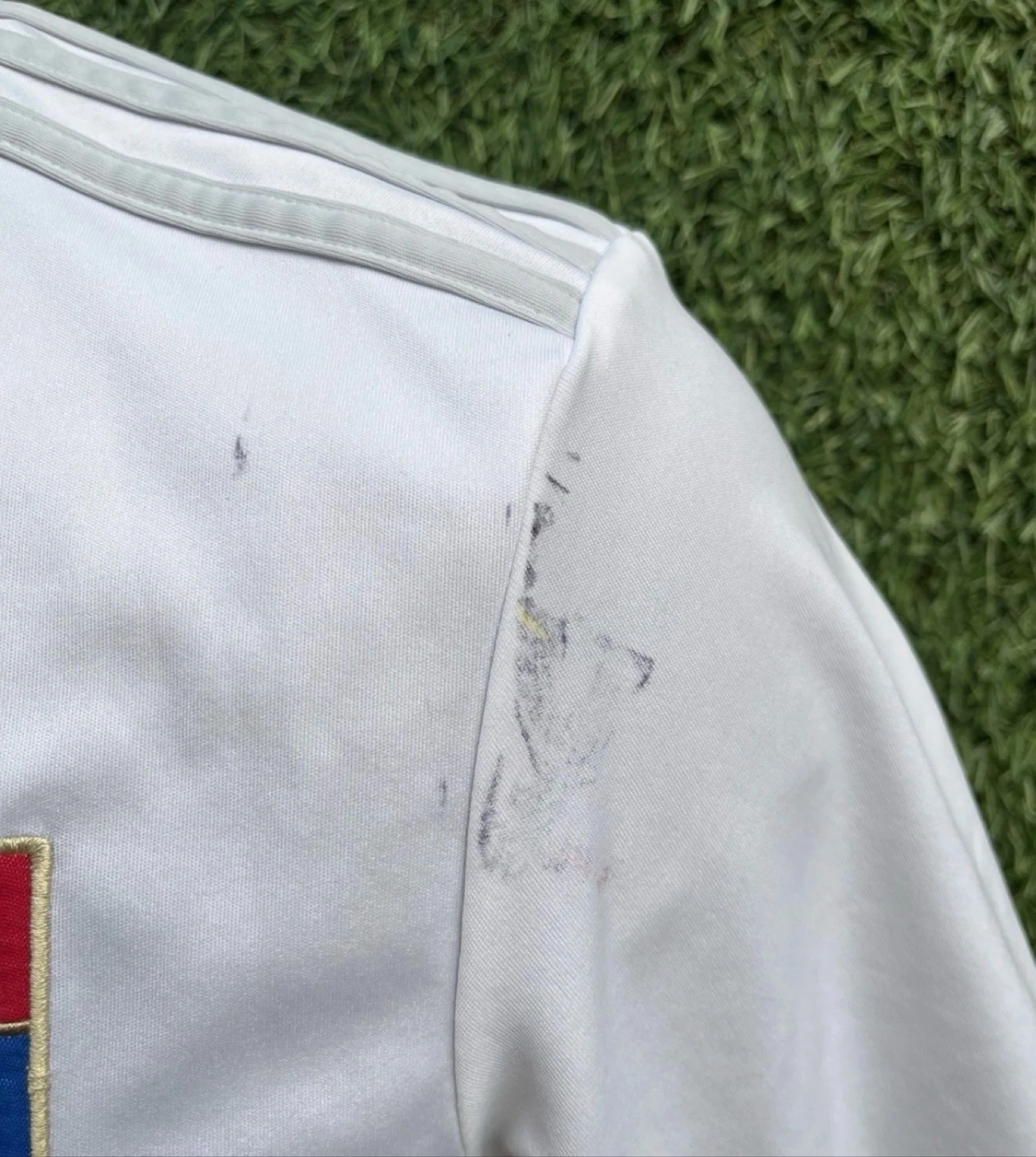 Camiseta oficial del Olympique Lyonnais – photo 6